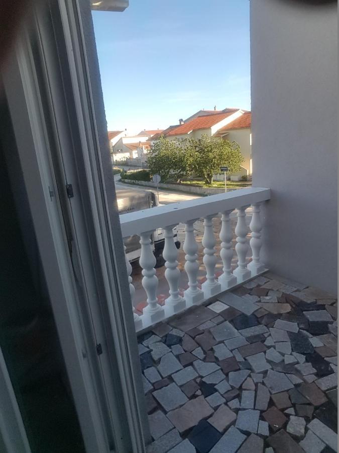 Apartments Megi Biograd Na Moru Exteriör bild