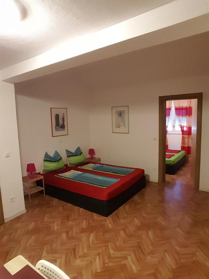 Apartments Megi Biograd Na Moru Exteriör bild